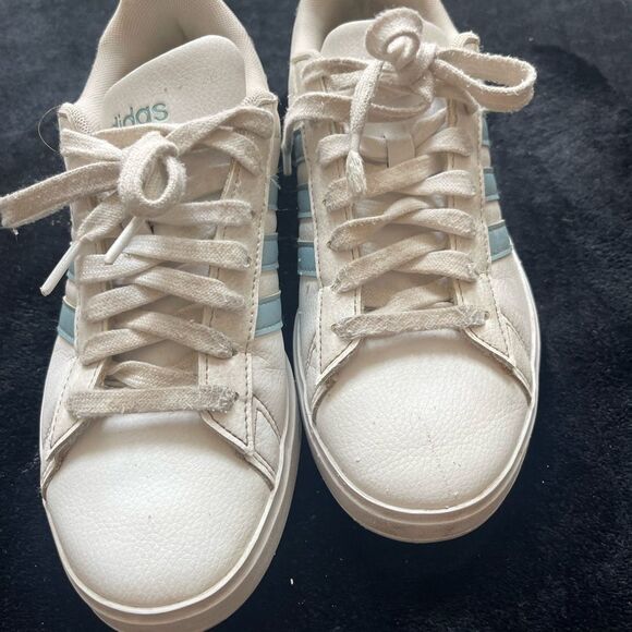 Adidas Grand Court 2.0 white and blue leather sneakers, size 6 1/2 - Picture 2 of 13